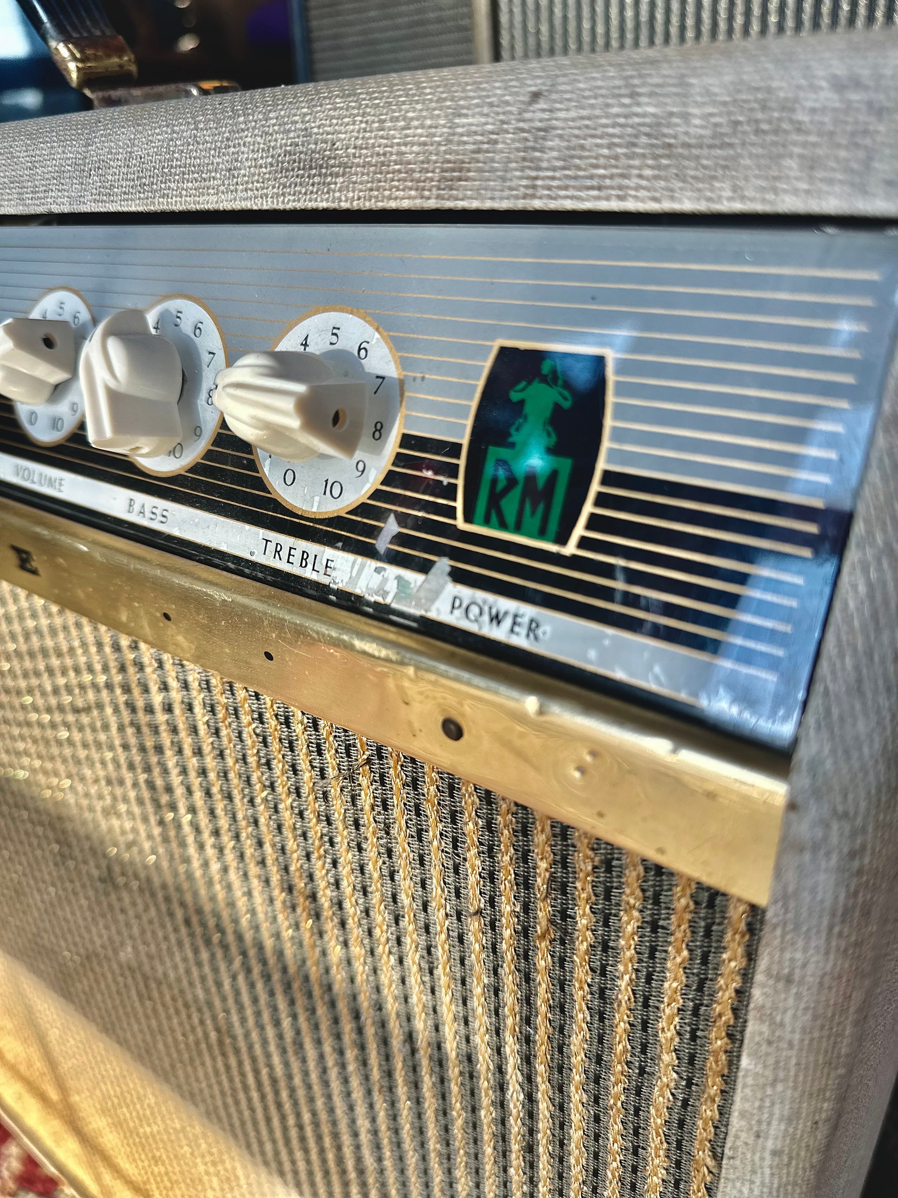 Goldentone | 1755 | 40w | 2x12 | Slimline Combo | 1965 | Re-Conditioned | Vintage Goldentone | 1755 | 40w | 2x12 | Slimline Combo | 1965 | Re-Conditioned | Vintage
